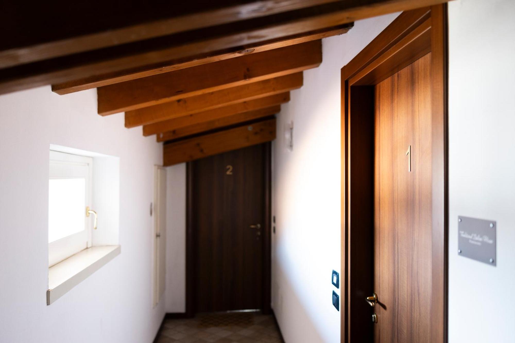 Traditional Italian House - Franciacorta Ровато Экстерьер фото